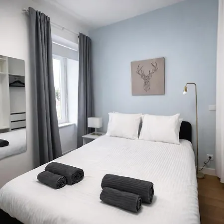 Stunning & Modern In Apartment Lisbon